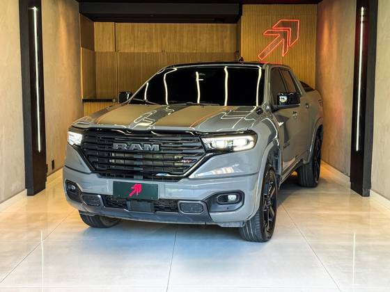 RAM RAMPAGE 2.0 HURRICANE 4 TURBO GASOLINA R/T 4X4 AUTOMÁTICO